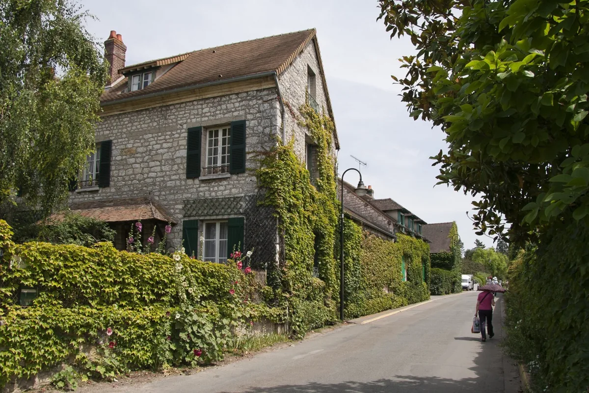Stone cottage on a quiet lane in Giverny village on a day trip from Paris